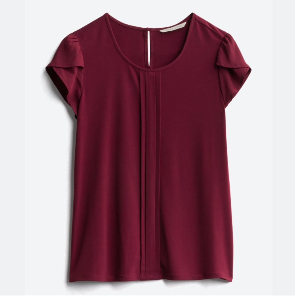 41 Hawthorn Zelery Burgundy Tulip Sleeve Blouse with Pleated Details Small